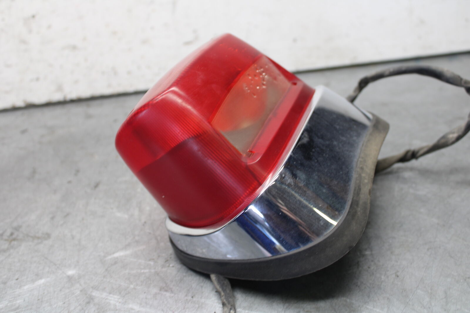 05-09 SUZUKI BOULEVARD C90 TAILLIGHT REAR TAIL BRAKE LIGHT BB692