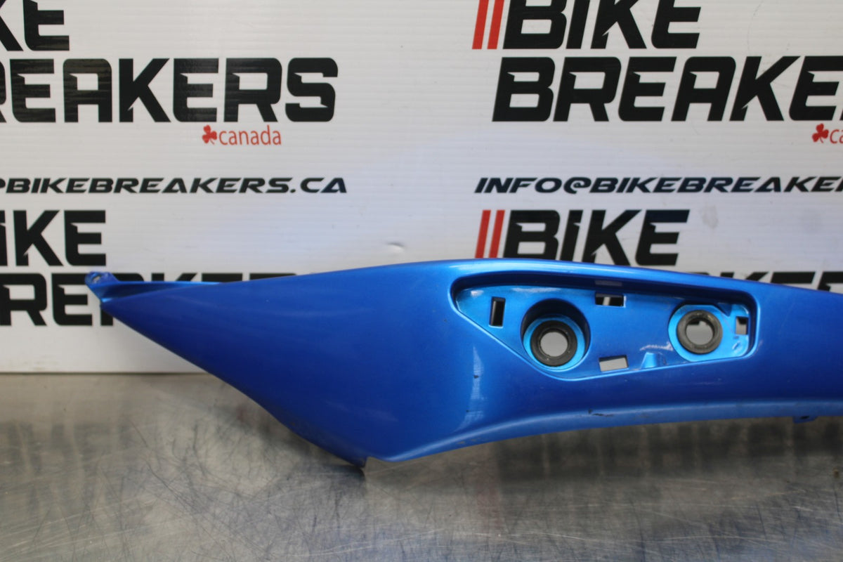 09-10 KAWASAKI ER-6N LEFT REAR BACK TAIL FAIRING COWL SHROUD BB205