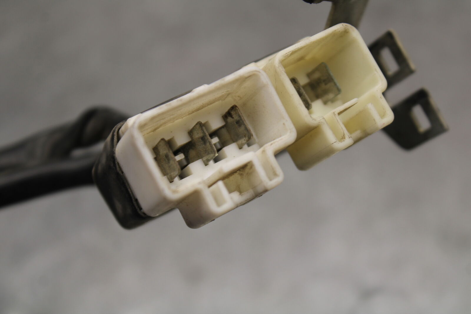 07-12 HONDA CBR600RR RECTIFIER VOLTAGE REGULATOR 31600-MFJ-D01 BB672 