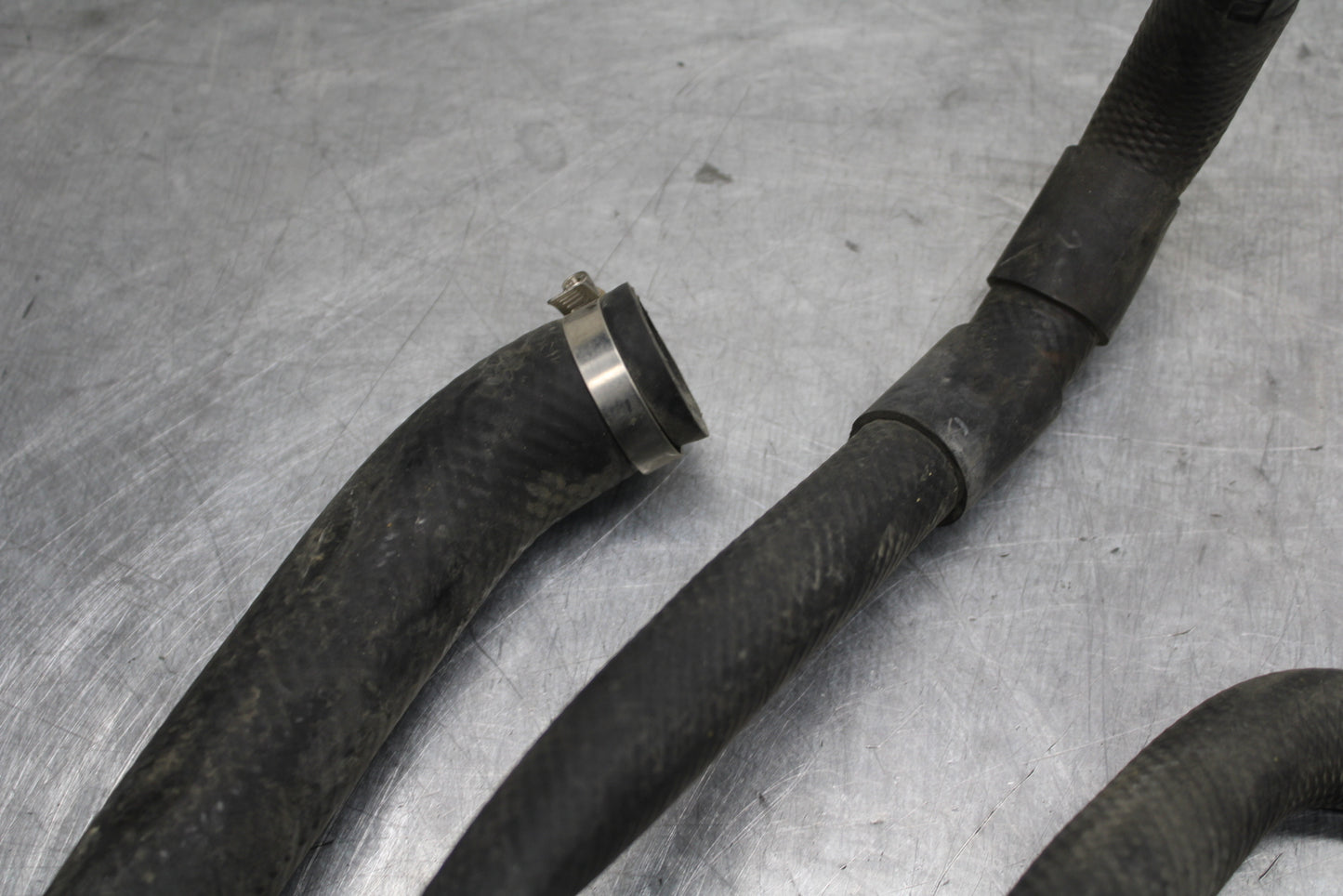 05-08 KAWASAKI VULCAN 1500 VN1500N CLASSIC RADIATOR HOSES BB133