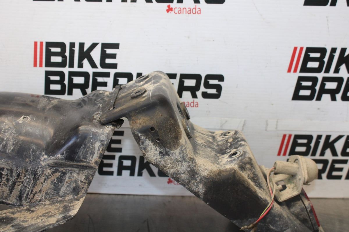 06 KAWASAKI KLR650 INNER REAR BACK FENDER MUD GUARD BB919