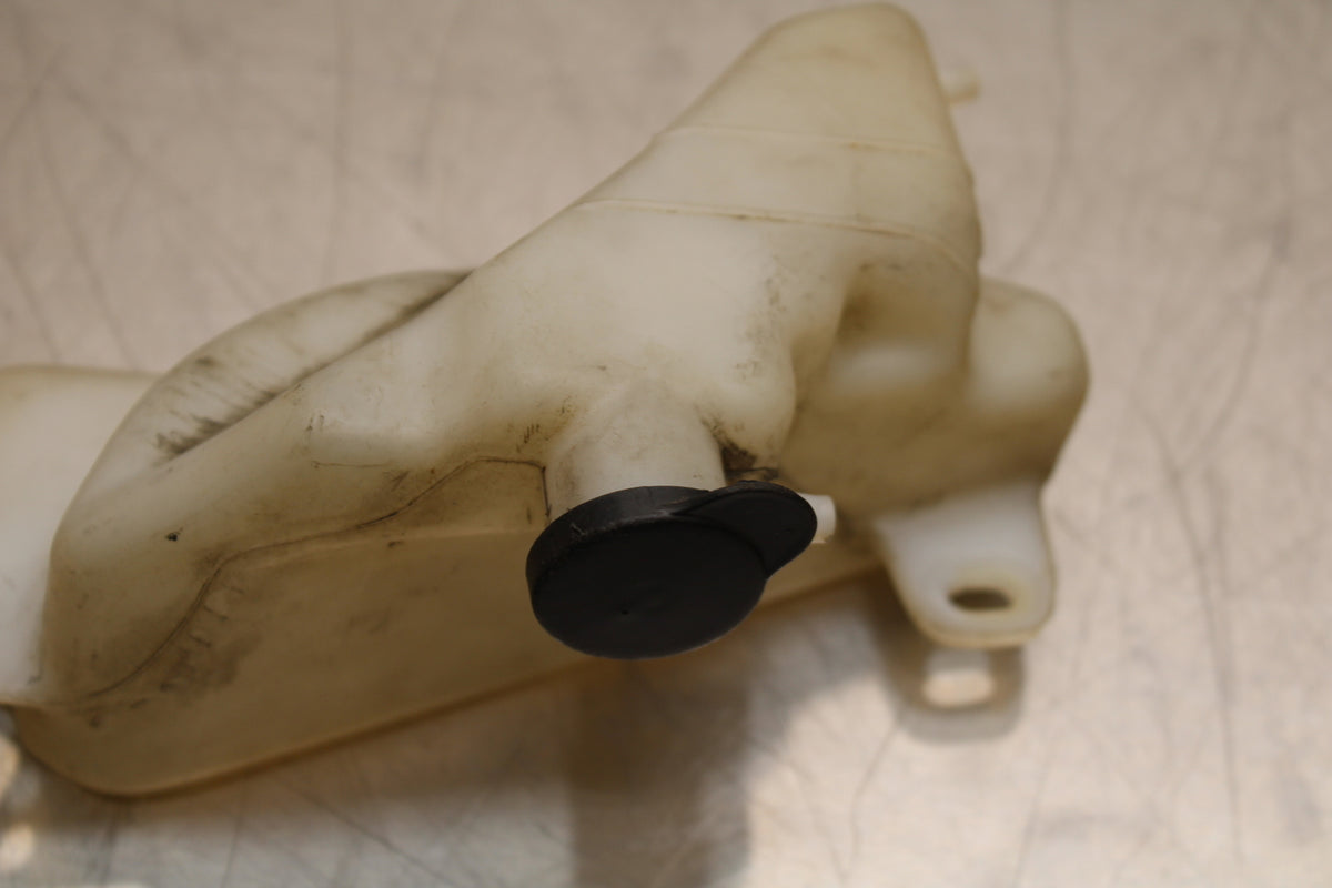 96 YAMAHA YZF750R COOLANT WATER TANK RESERVOIR BOTTLE BB137