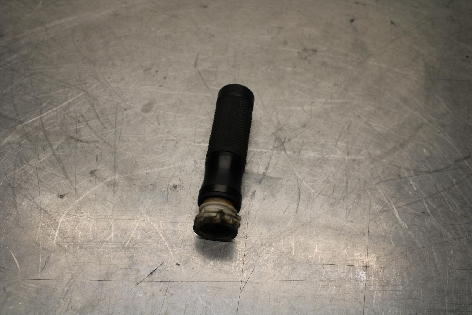 05-06 HONDA CBR600RR THROTTLE CABLE LINE HOUSING GUIDE BB444