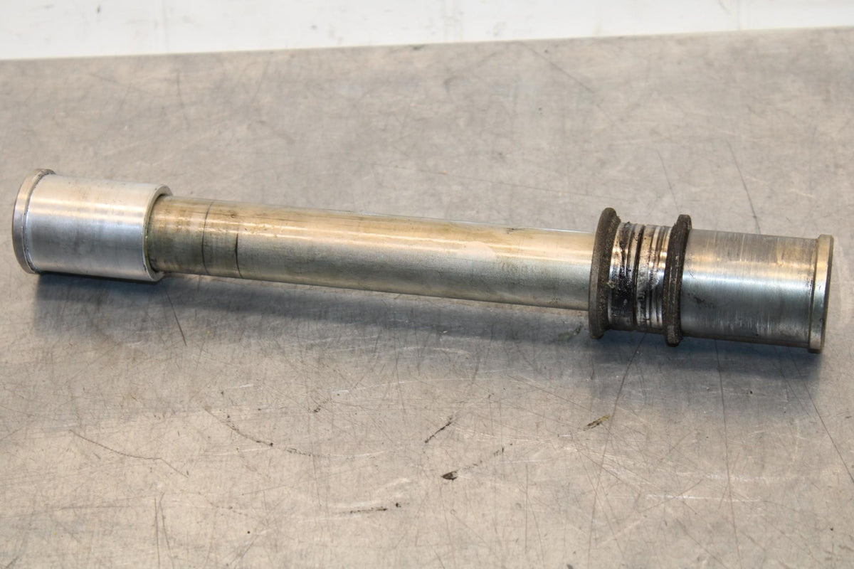 2011 Kawasaki Ninja ZX6R ZX600R FRONT WHEEL RIM AXLE PIVOT BOLT 41068-0604 BB587