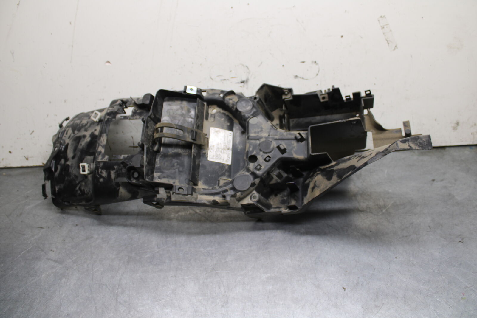 16-17 KAWASAKI VULCAN S 650 EN650 ABS BATTERY TRAY BOX HOLDER BB731