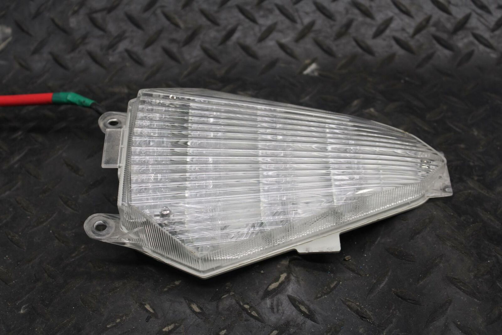 13 YAMAHA YZF R6 REAR TAIL TAILLIGHT BACK BRAKE LIGHT BB209
