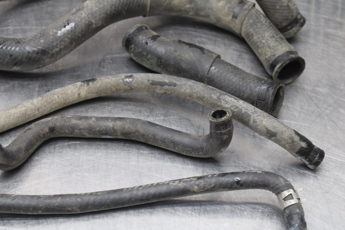 00 SUZUKI GSXR750 RADIATOR HOSES ENGINE COOLANT WATER PIPES HOSE KIT SET BB820