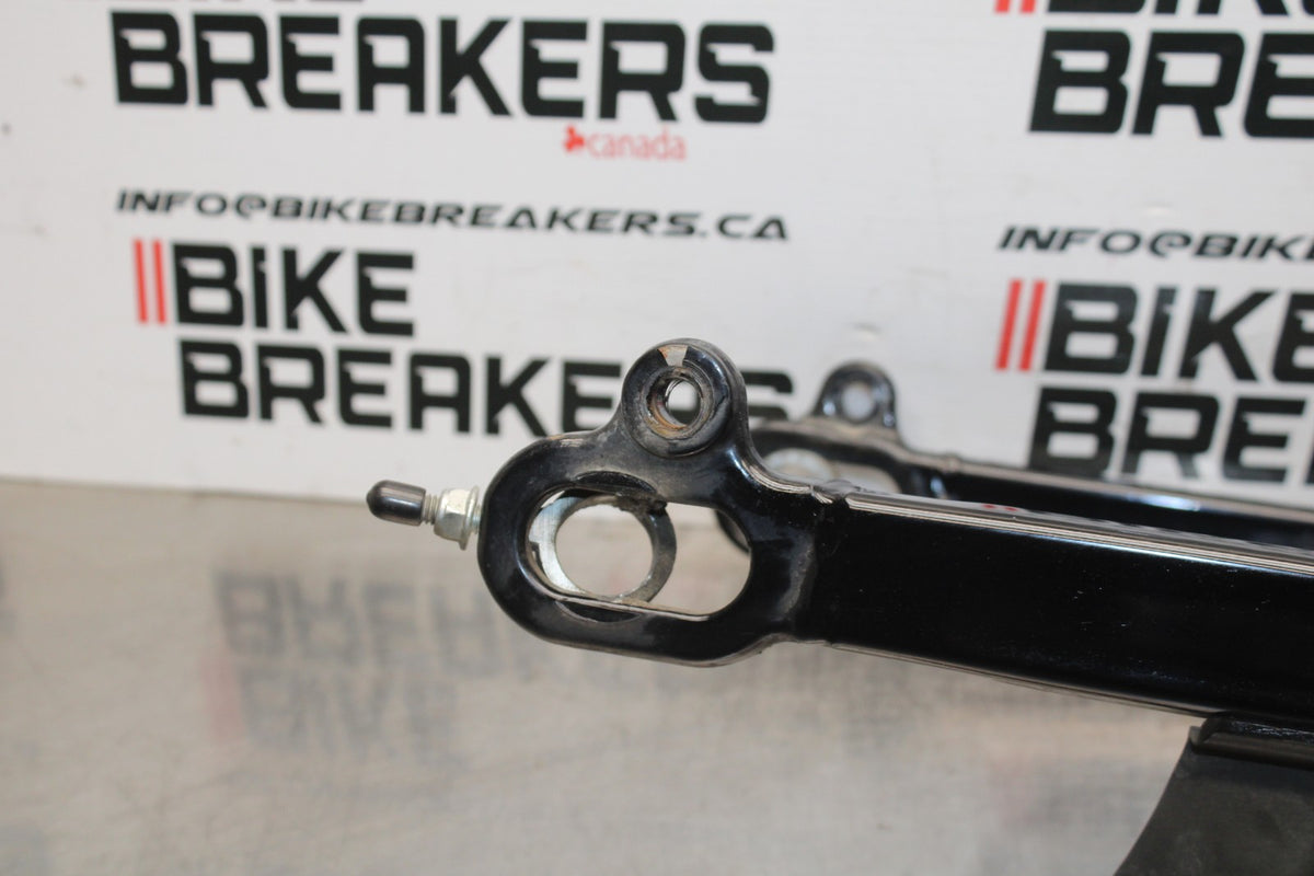 07 HARLEY-DAVIDSON SPORTSTER 1200 CUSTOM XL1200C SWINGARM SUSPENSION ARM BB833