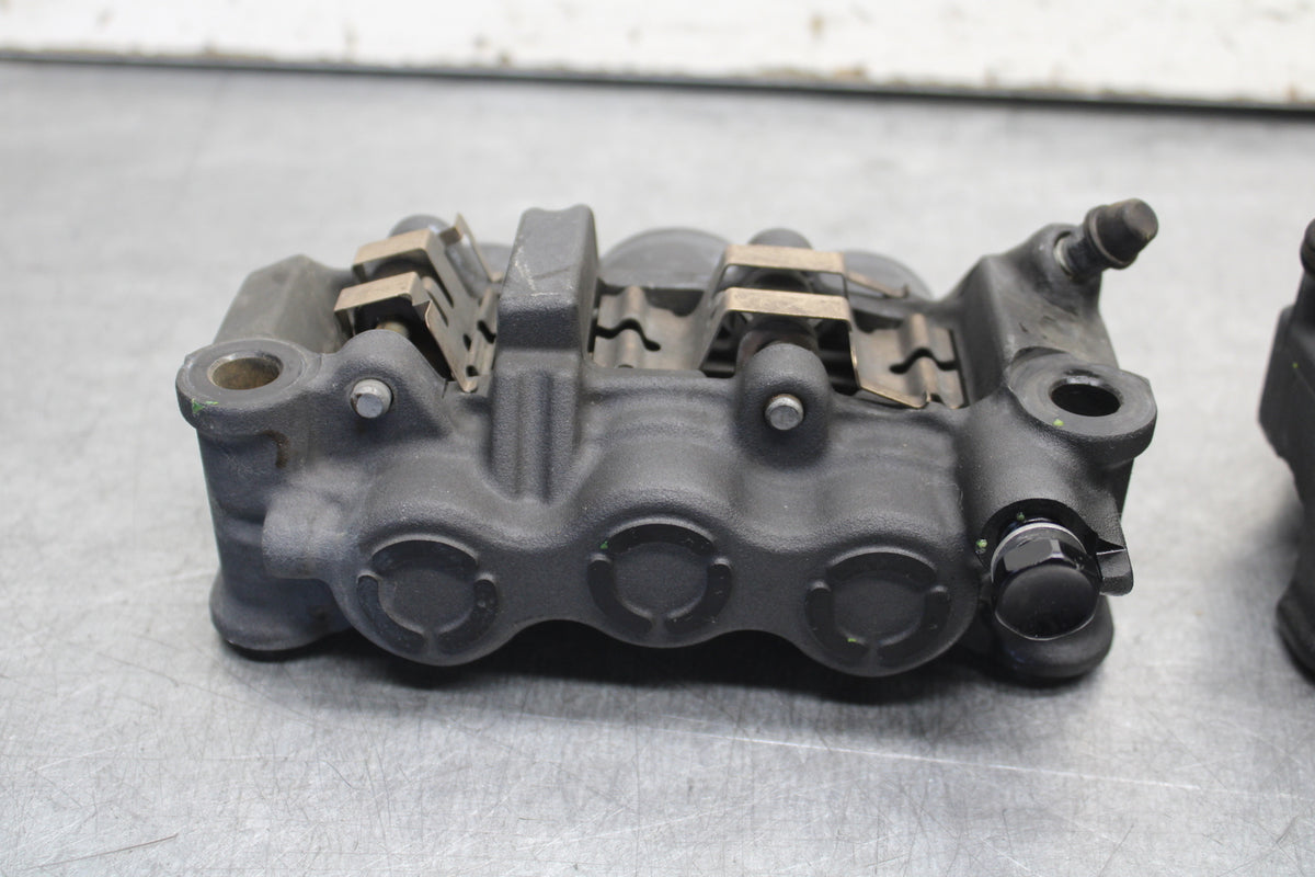 07-08 YAMAHA YZF R1 RIGHT LEFT FRONT BRAKE CALIPER SET PAIR CALIPERS BB675