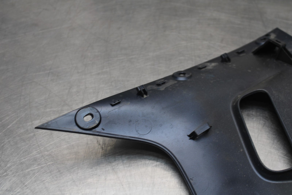 22-25 YAMAHA YZF R7 LEFT LOWER BOTTOM BELLY SIDE FAIRING COWL BB583