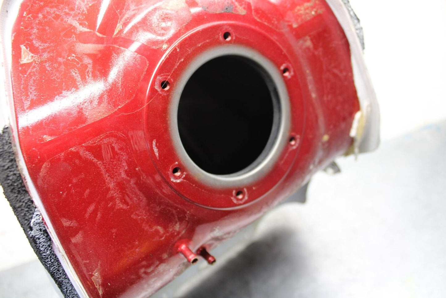 2007 Yamaha YZF R1 GAS TANK FUEL CELL PETROL RESERVOIR 4C8-YK241-00-P0 BB523