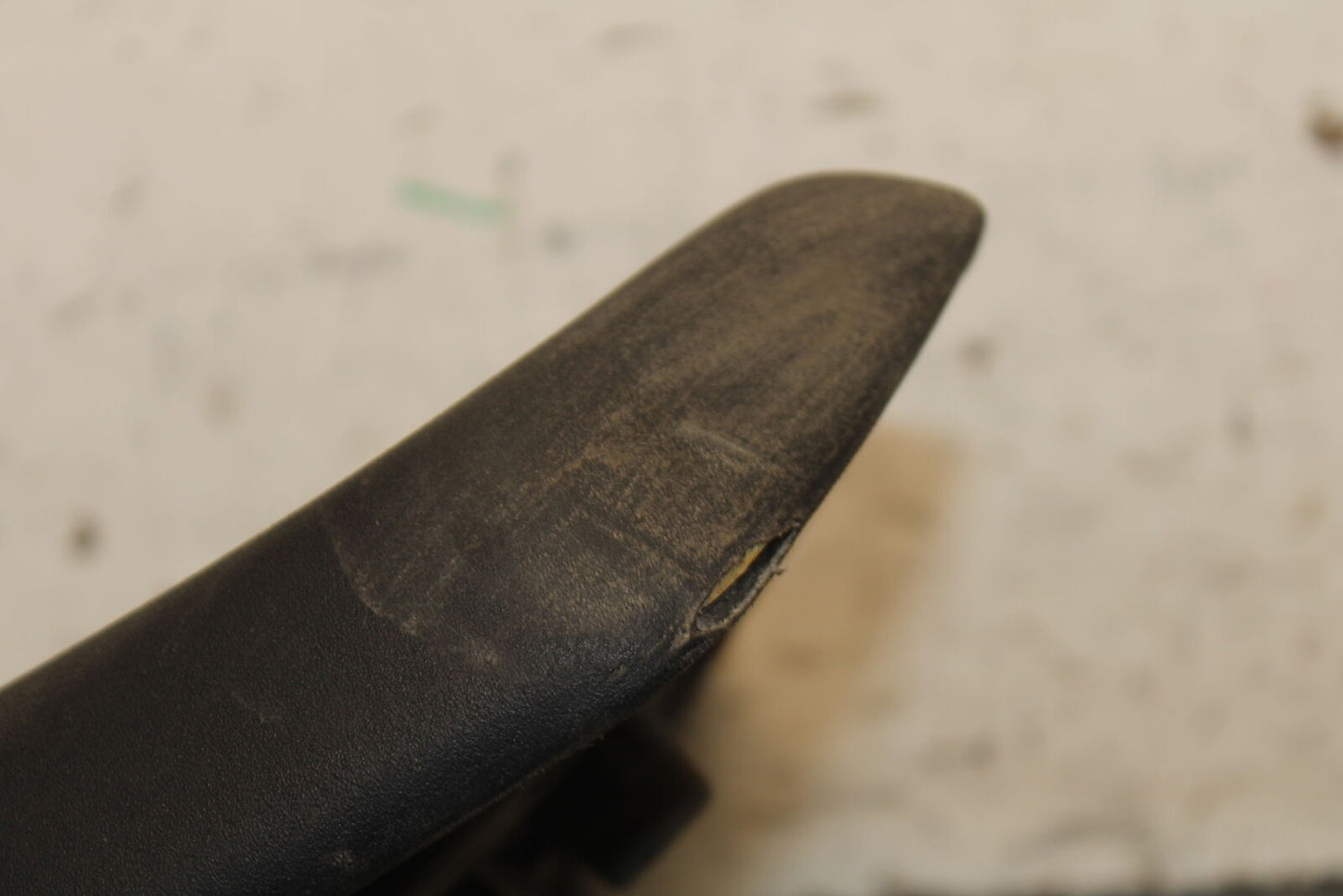 19-23 KAWASAKI NINJA ZX6R FRONT DRIVERS SEAT PAD SADDLE PILLION BB701