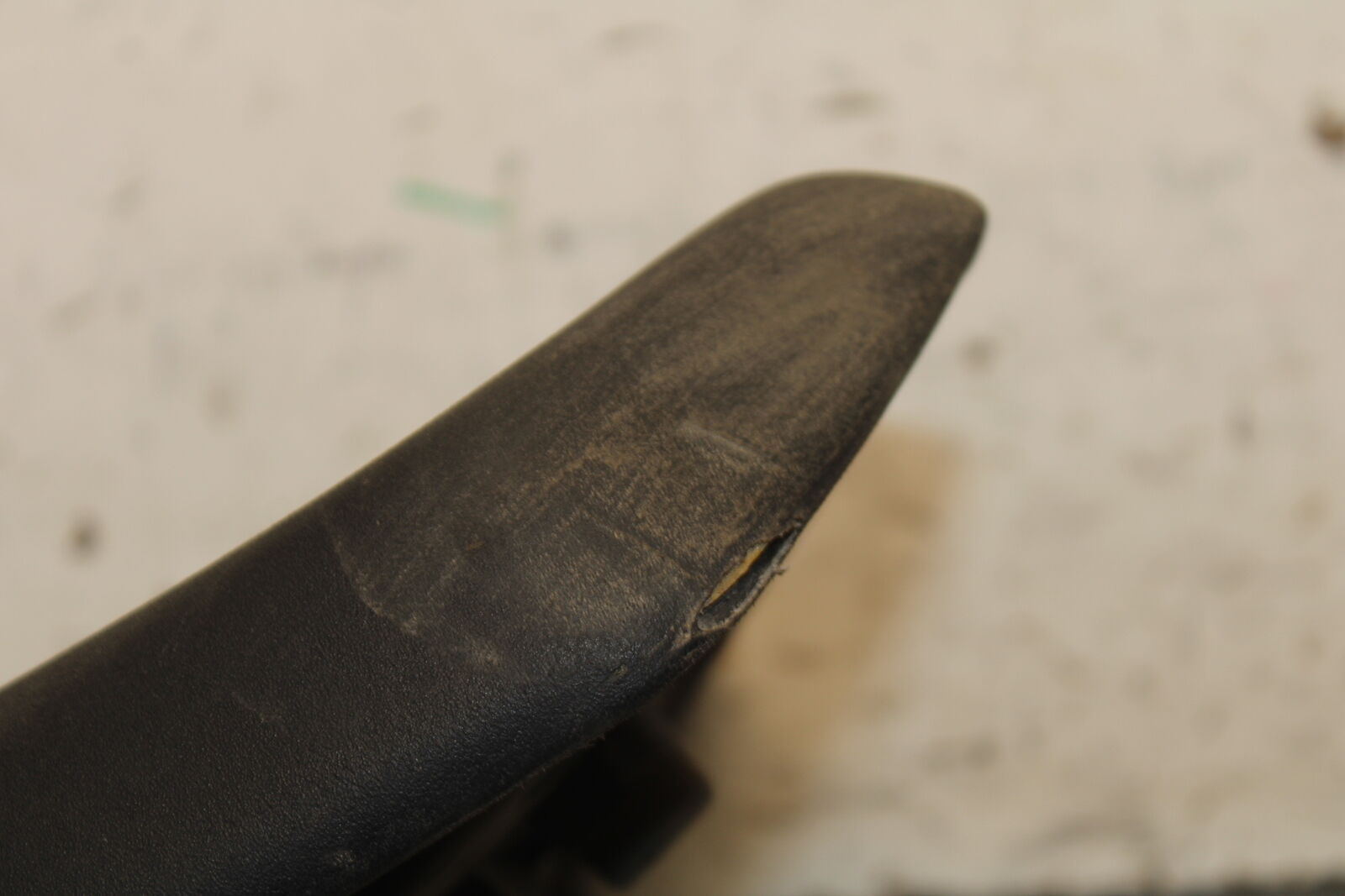 19-23 KAWASAKI NINJA ZX6R FRONT DRIVERS SEAT PAD SADDLE PILLION BB701