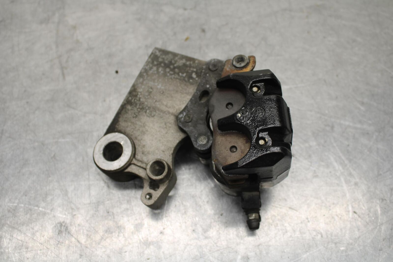 15-16 KAWASAKI EX300 REAR BACK BRAKE CALIPER W MOUNT BRACKET BB635