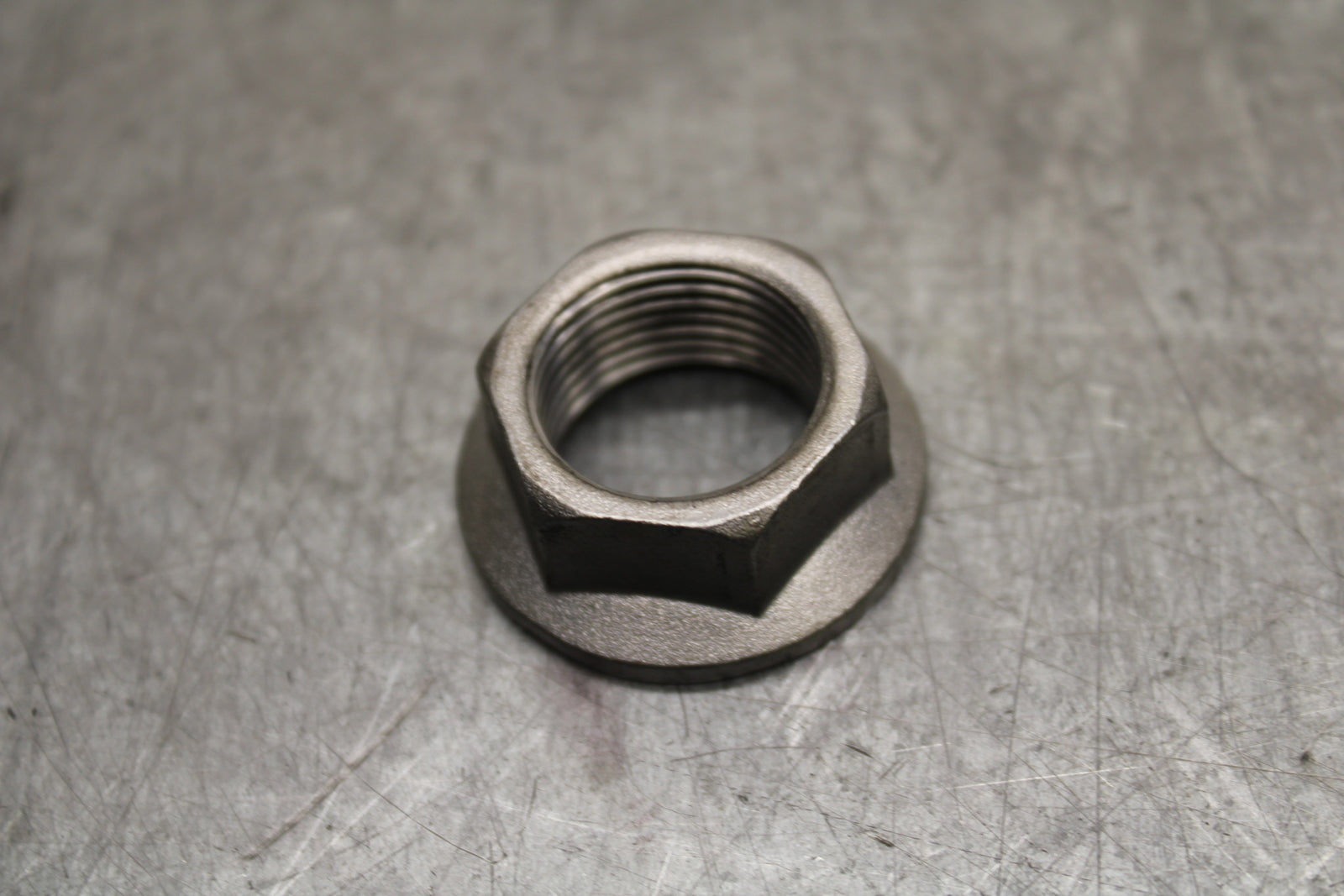 13-18 KAWASAKI NINJA ZX6R REAR BACK SWINGARM BOLT SUSPENSION PIVOT AXLE BB666