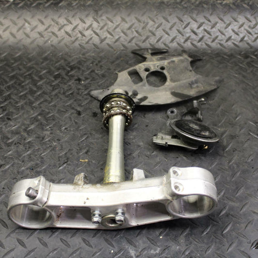 07 YAMAHA YZF R1 FRONT FORKS CLAMP LOWER TRIPLE TREE STEM BB191