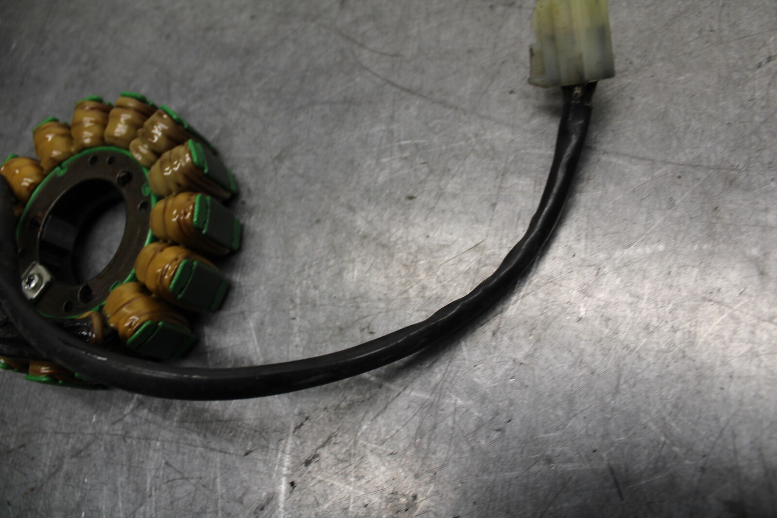 05-06 SUZUKI GSXR1000 STATOR GENERATOR ALTERNATOR MAGNETO 31401-41G00 BB677