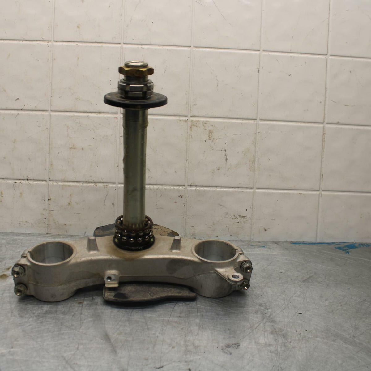 11-22 SUZUKI GSXR600 FRONT FORKS CLAMP LOWER TRIPLE TREE STEM BB422