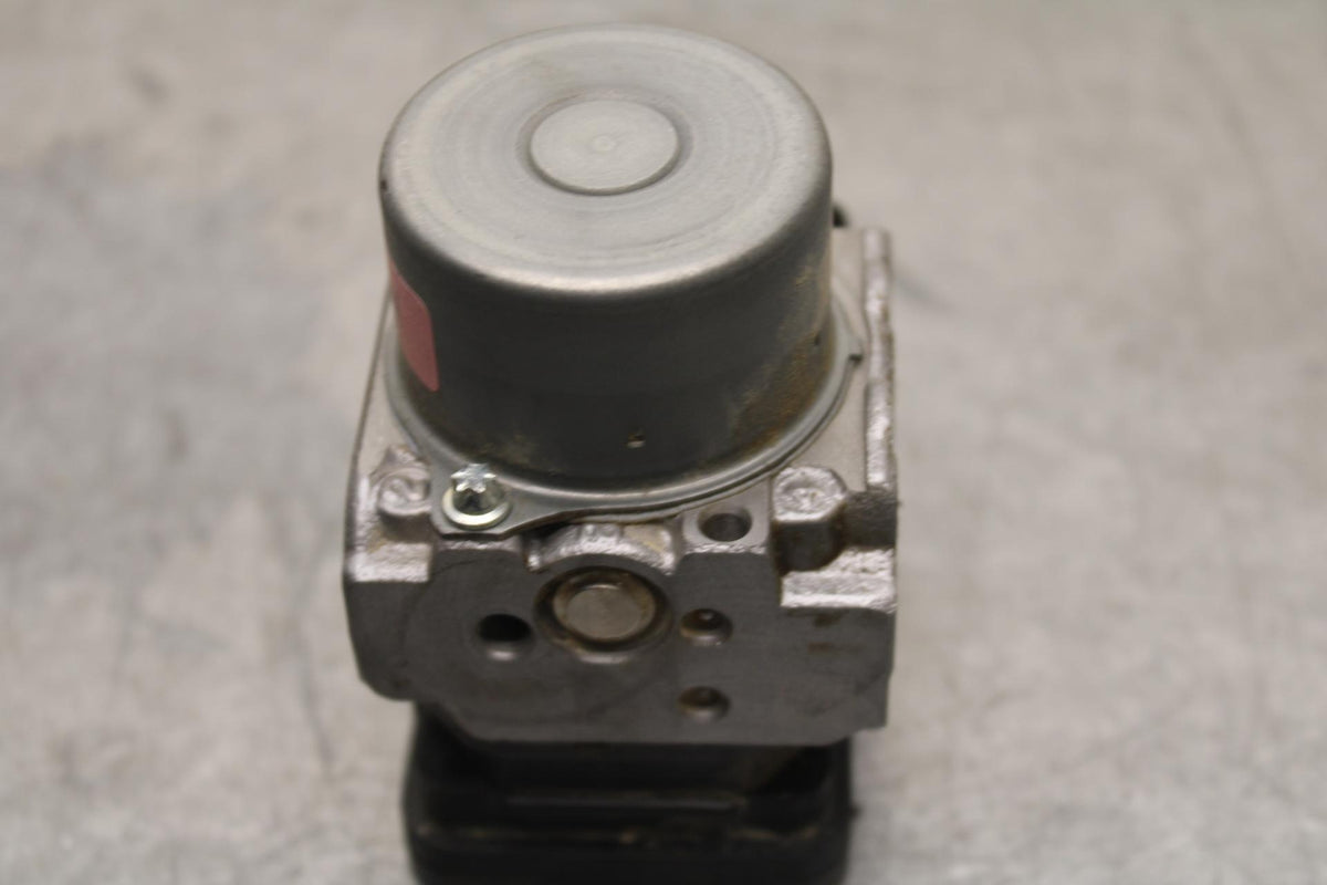 23-24 KAWASAKI NINJA ZX4R ABS PUMP UNIT MODULE BB638