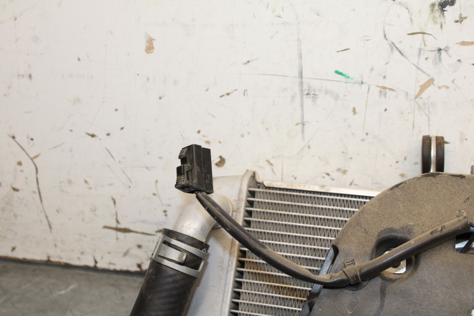 19-24 YAMAHA R3 ENGINE RADIATOR MOTOR COOLER COOLING RADIATER/ W FAN BB736