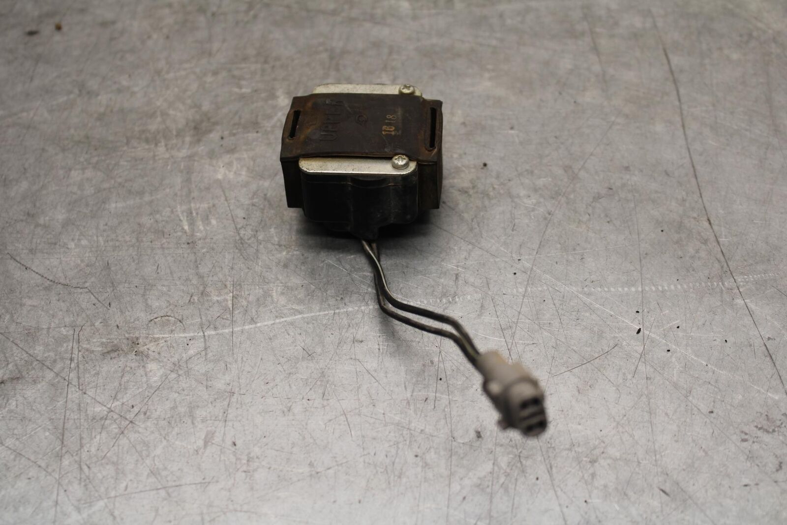 2001 Suzuki GSXR600 TIP OVER BANK ANGLE CRASH SENSOR SWITCH  33960-02F00 BB59