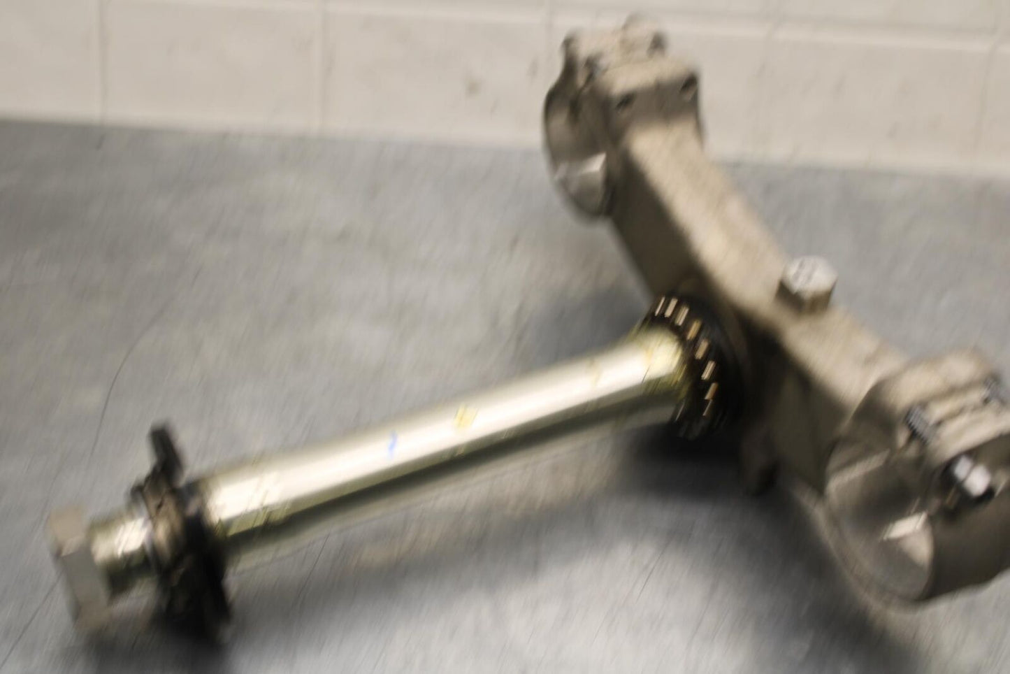 2011 Kawasaki Ninja ZX6R ZX600R FRONT FORKS CLAMP LOWER TRIPLE TREE STEM BB587