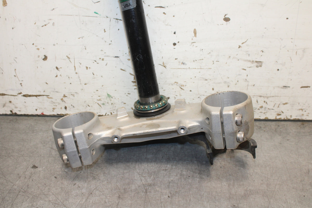 13-16 KTM 390 DUKE FRONT FORKS CLAMP LOWER TRIPLE TREE STEM BB748