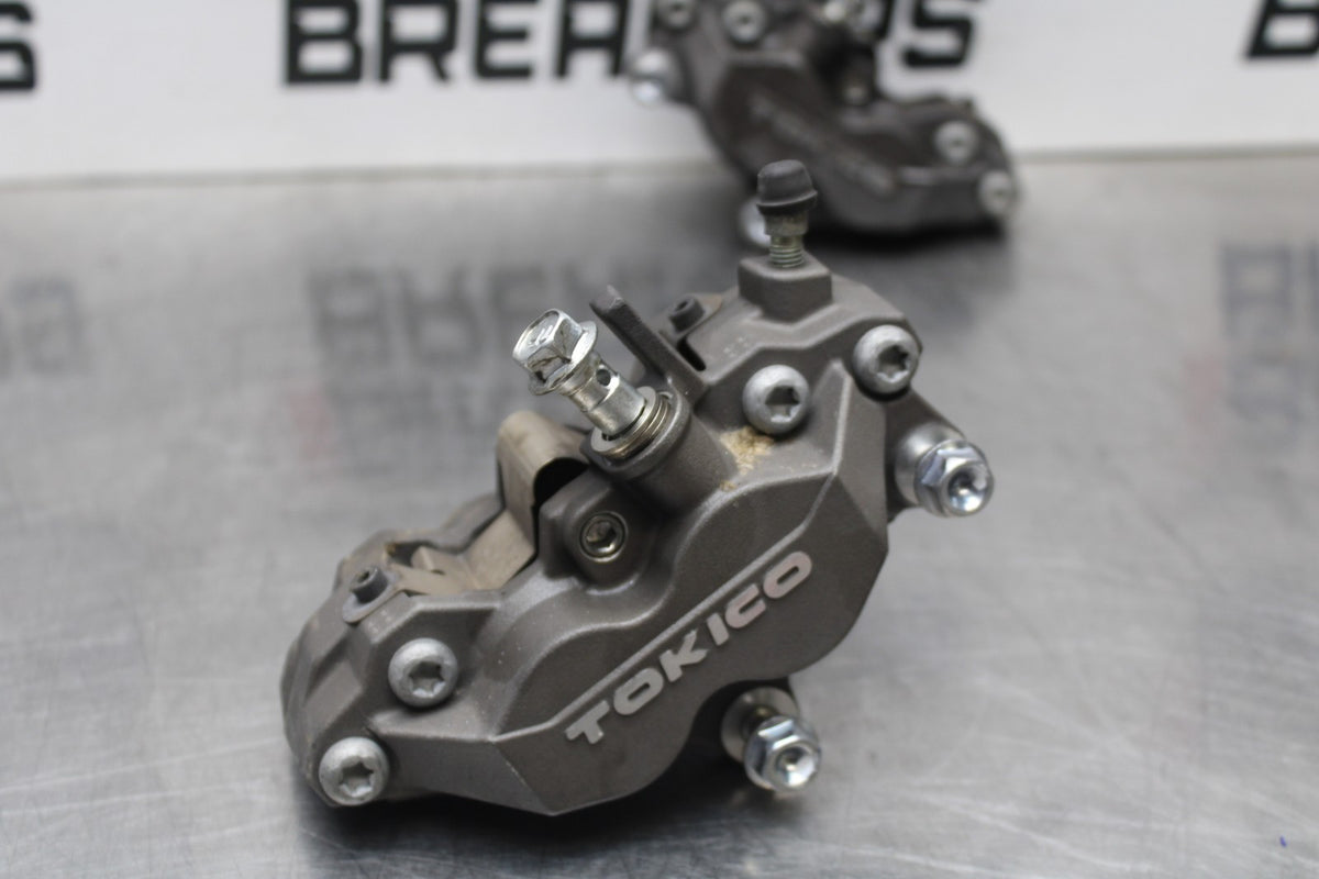 17-24 SUZUKI SV650 RIGHT LEFT FRONT BRAKE CALIPER SET PAIR CALIPERS BB829