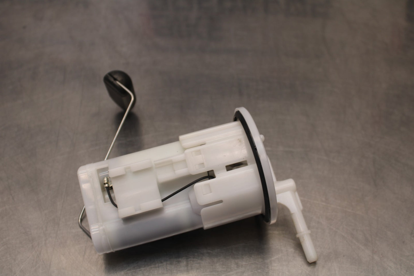 22-25 YAMAHA YZF R7 FUEL PUMP GAS PETROL SENDER UNIT BB182