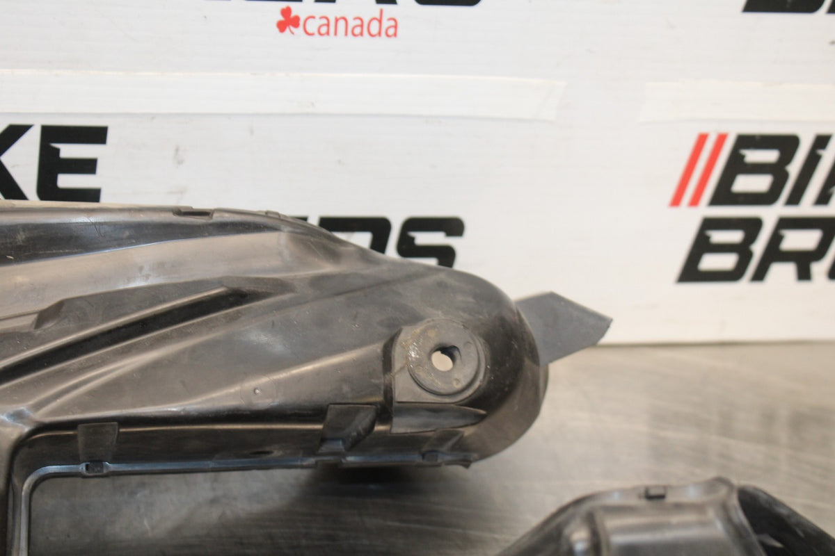 06-07 SUZUKI GSXR 600 RIGHT LEFT AIR INTAKE DUCTS BB880