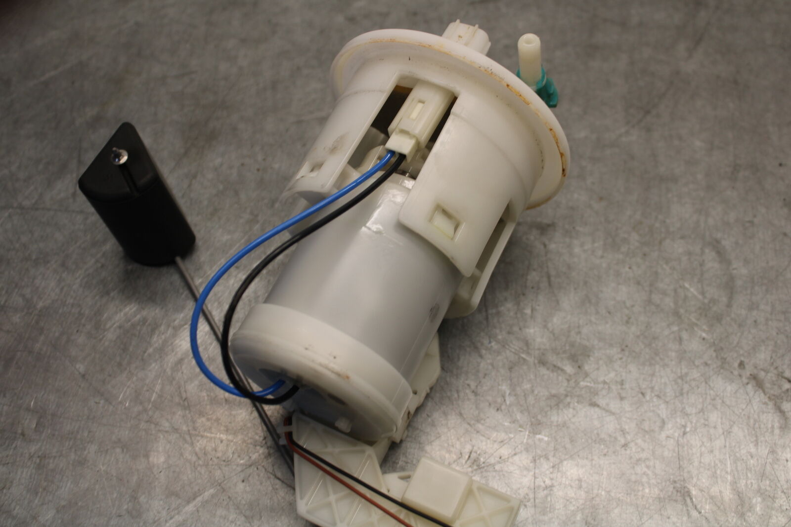 07-12 HONDA CBR600RR FUEL PUMP GAS PETROL SENDER UNIT 16700-MFJ-D02 BB672