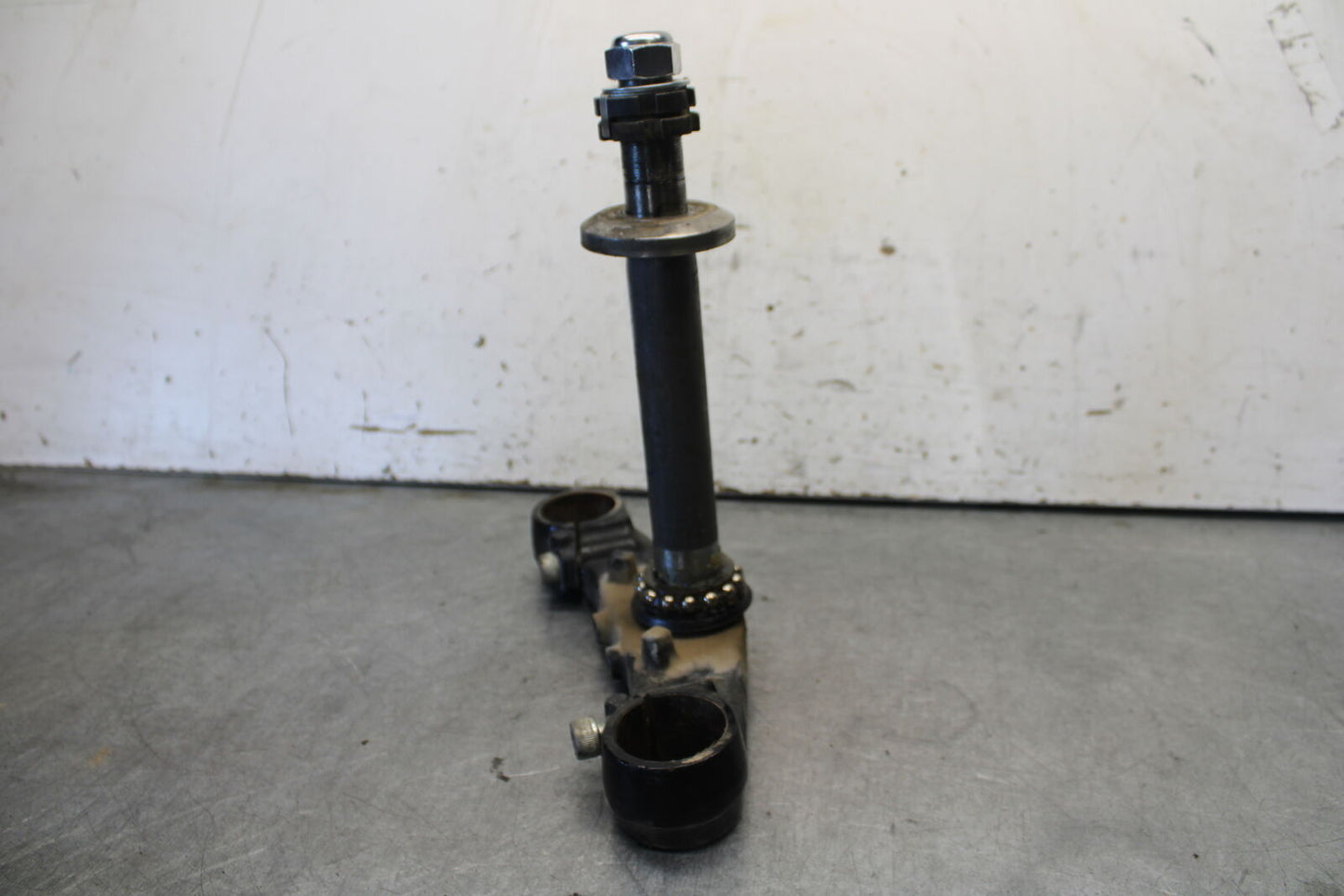 09-15 YAMAHA FZ6R FRONT FORKS CLAMP LOWER TRIPLE TREE STEM BB686