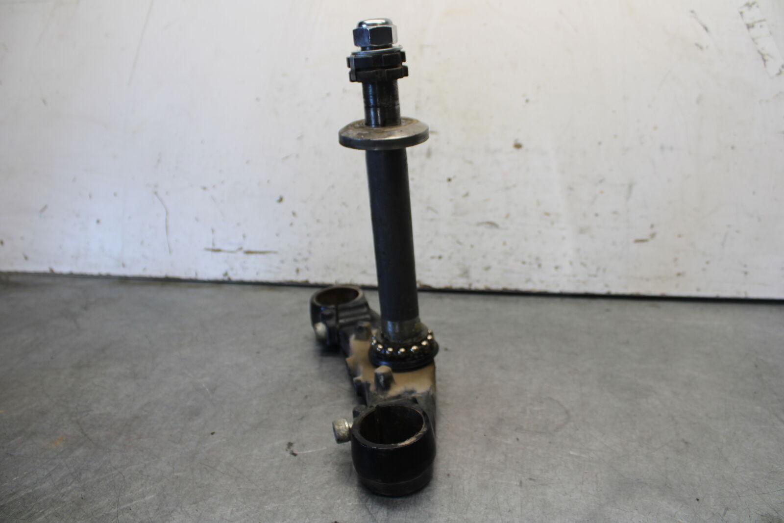 09-15 YAMAHA FZ6R FRONT FORKS CLAMP LOWER TRIPLE TREE STEM BB686