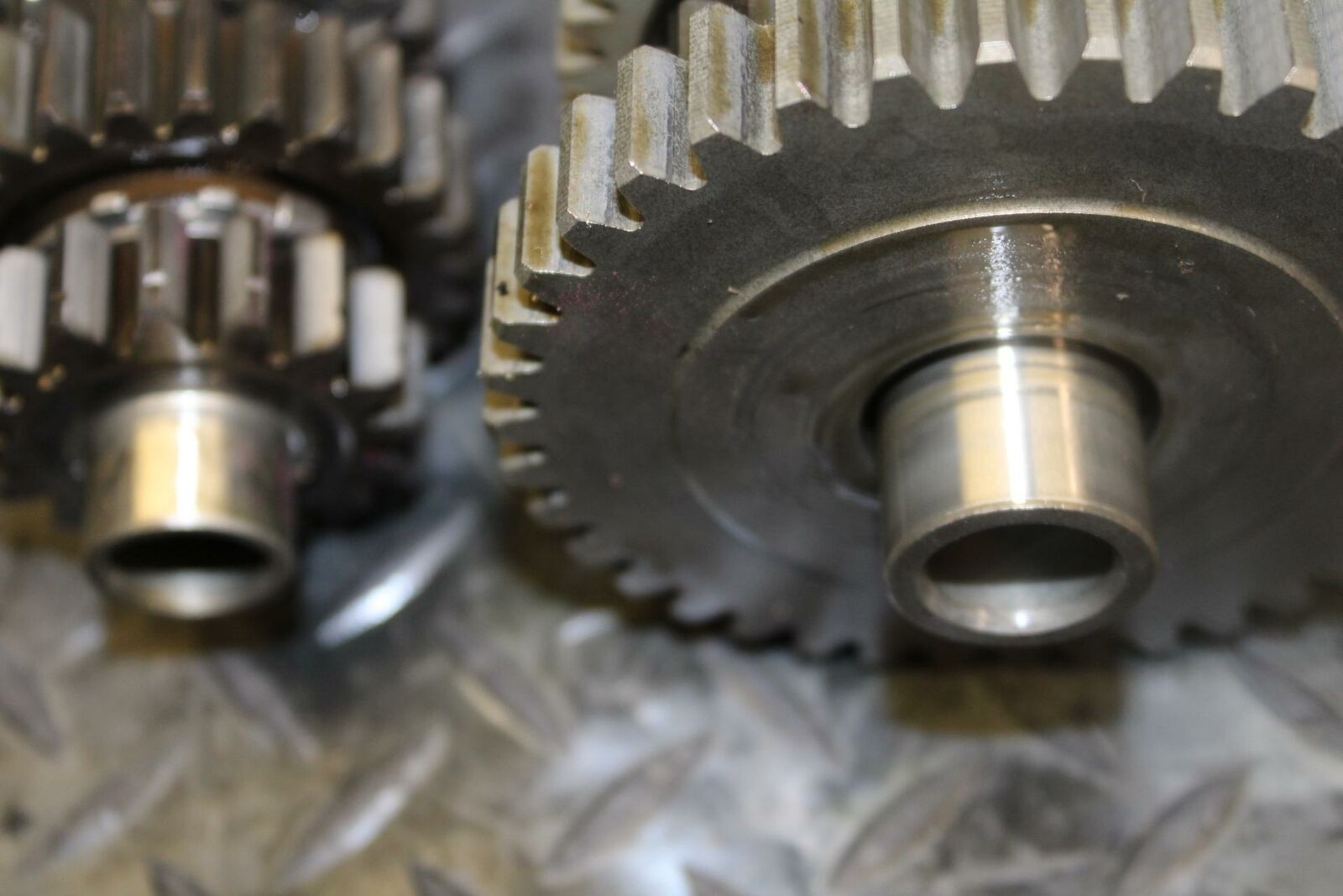 06 YAMAHA YZF R1 ENGINE MOTOR TRANSMISSION TRANNY GEARS BB191 D