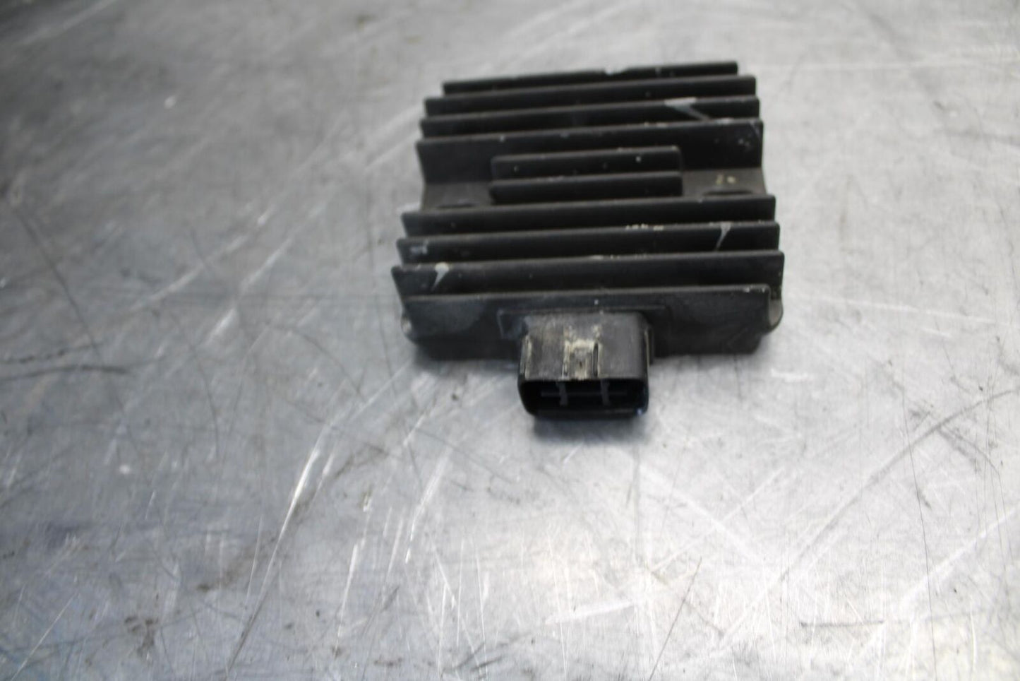 2007 Yamaha YZF R6 RECTIFIER VOLTAGE REGULATOR 4XY-81960-00-00 BB522