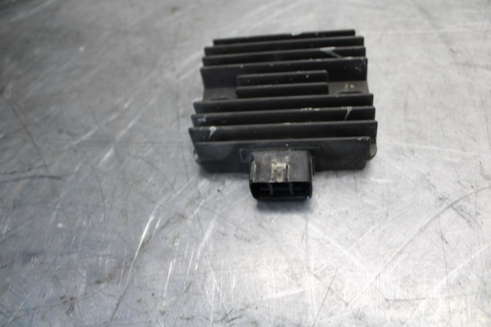 2007 Yamaha YZF R6 RECTIFIER VOLTAGE REGULATOR 4XY-81960-00-00 BB522