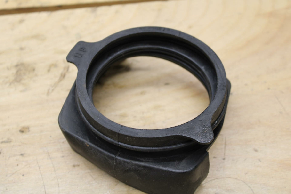 09-10 SUZUKI BOULEVARD M109R DRIVE SHAFT SEAL RUBBER BB318