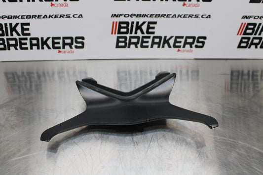 13-18 KAWASAKI NINJA ZX6R CENTER REAR BACK TAIL FAIRING COWL BB143