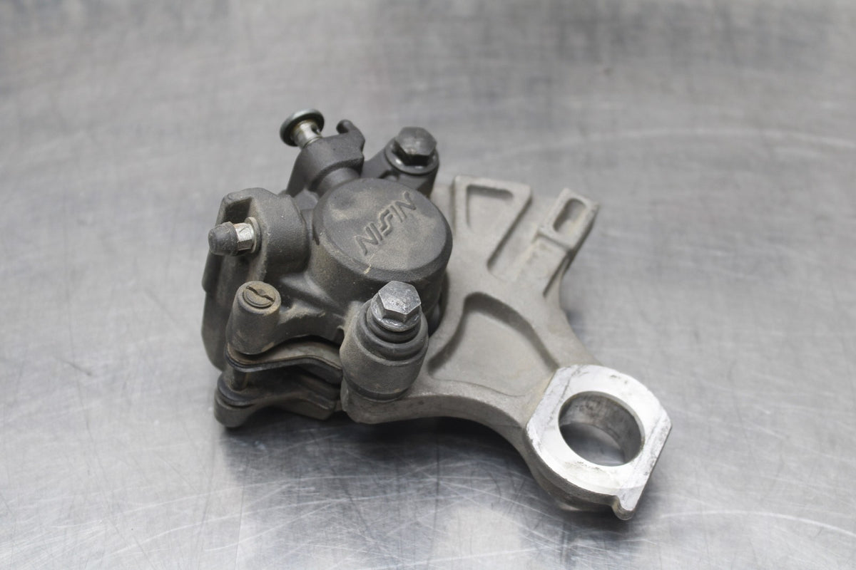 08-09 YAMAHA YZF R6S REAR BACK BRAKE CALIPER W MOUNT BRACKET BB796