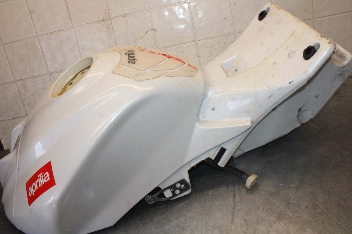 2010 Aprilia RSV1000R WHITE GAS TANK FUEL CELL PETROL RESERVOIR BB513