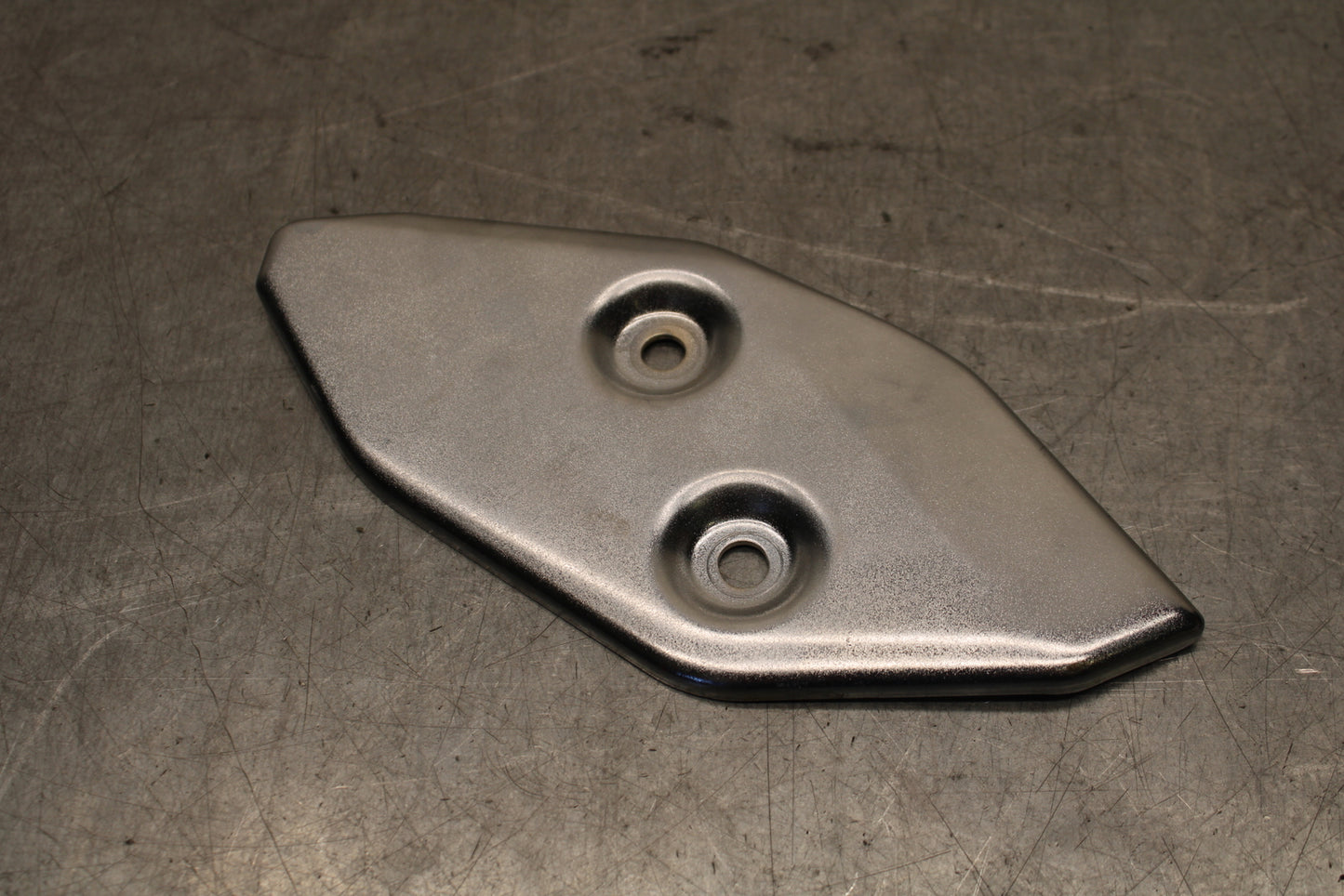 15-17 YAMAHA YZF R3 RIGHT REARSET REAR SET HEEL GUARD COVER BB651