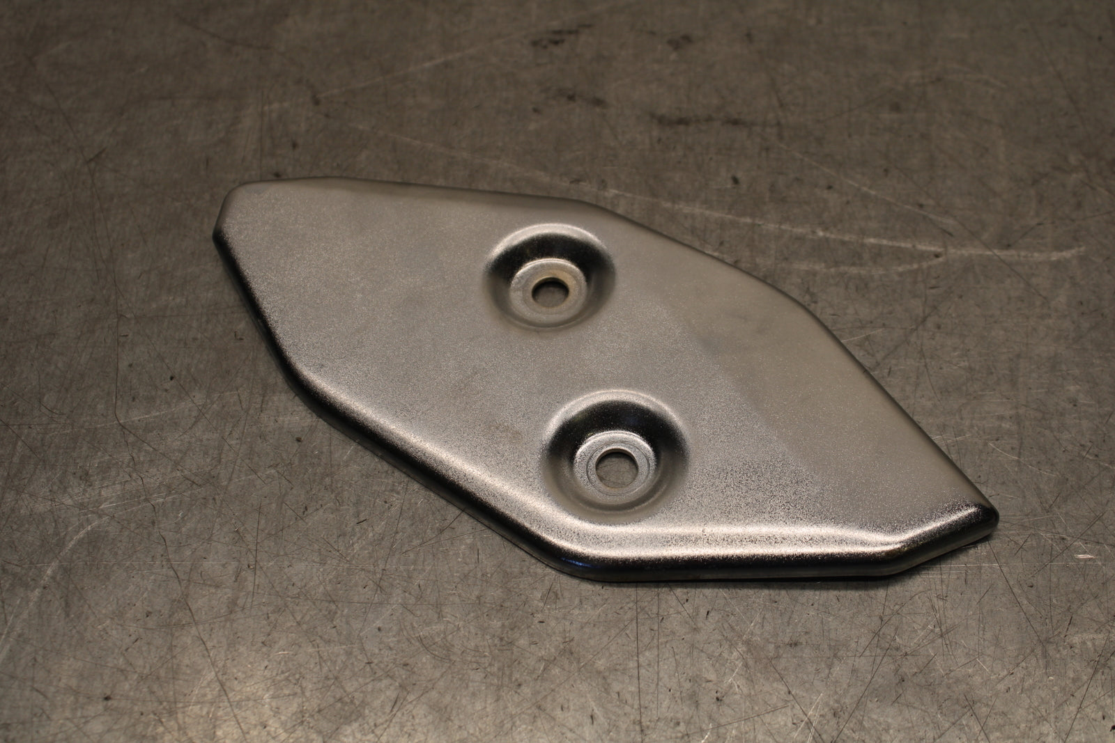 15-17 YAMAHA YZF R3 RIGHT REARSET REAR SET HEEL GUARD COVER BB651