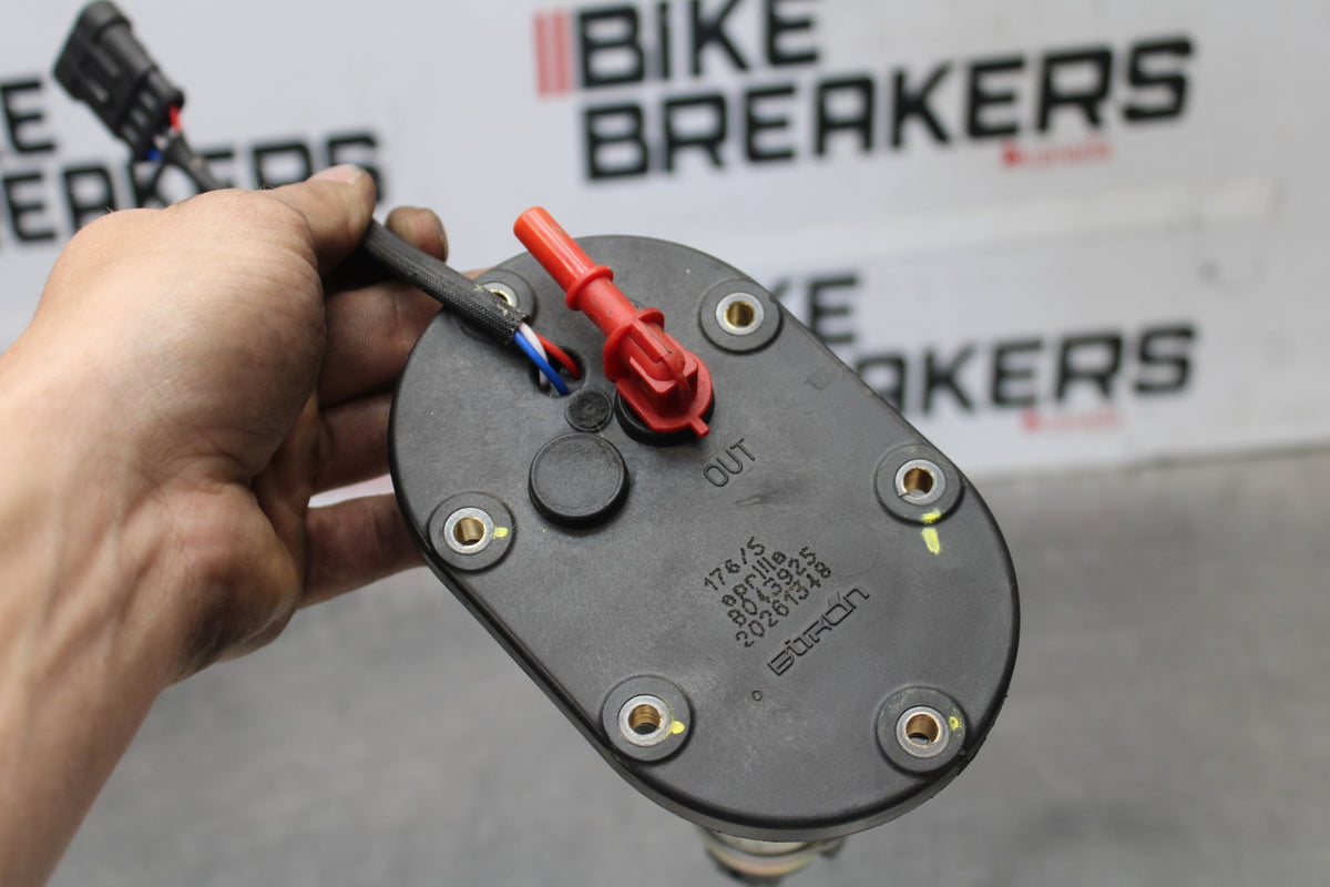 16 APRILIA TUONO V4 1100 FUEL PUMP GAS PETROL SENDER UNIT BB905