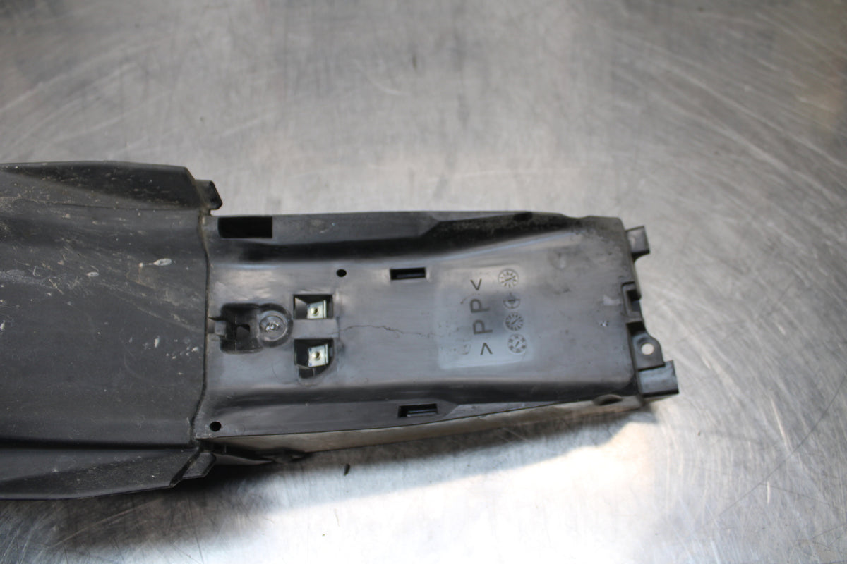 14-17 YAMAHA FZ07 REAR BACK TAIL UNDERTAIL BATTERY TRAY PLASTIC BB162