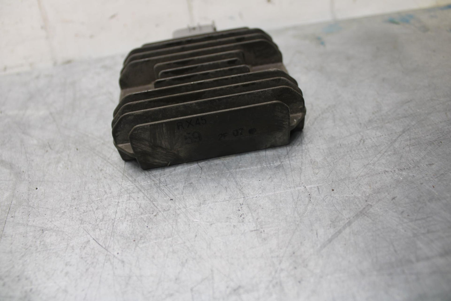 2015 Kawasaki Ninja 300 EX300B ABS RECTIFIER VOLTAGE REGULATOR 21066-0732 BB518