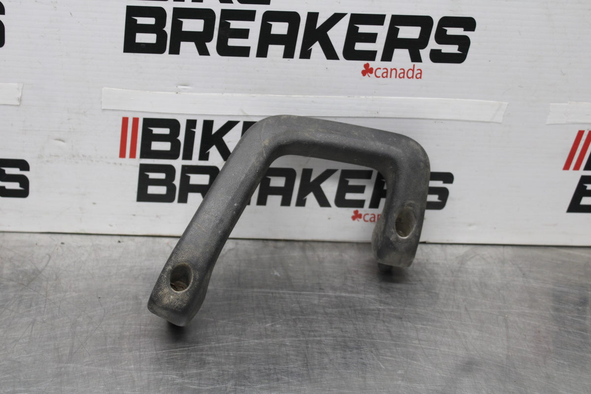 88-00 HONDA GOLDWING 1500 LEFT PASSENGER REAR SEAT GRAB BAR HANDLE BB883