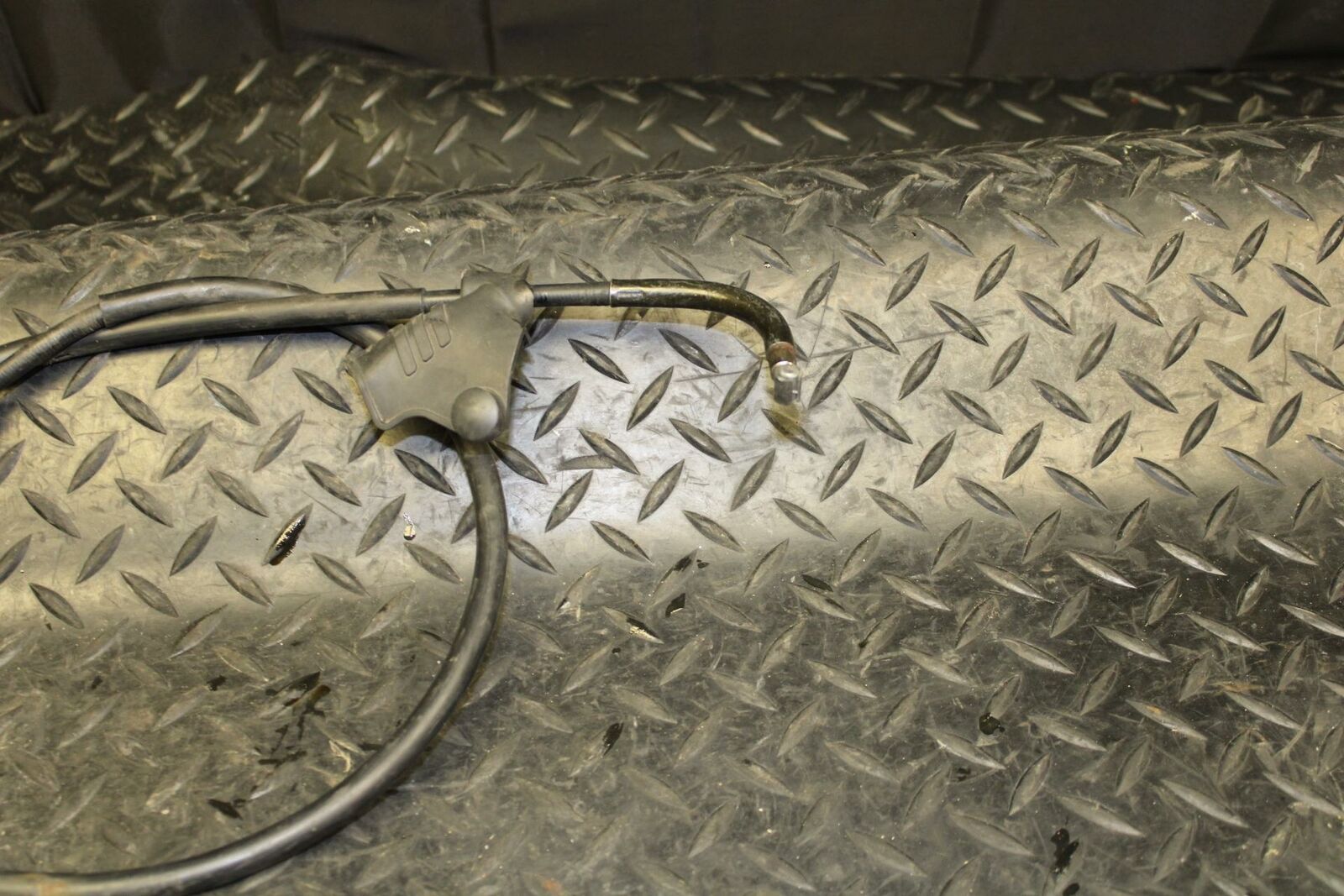 05-06 SUZUKI KATANA 750 GSX750F CLUTCH CABLE LINE bb166