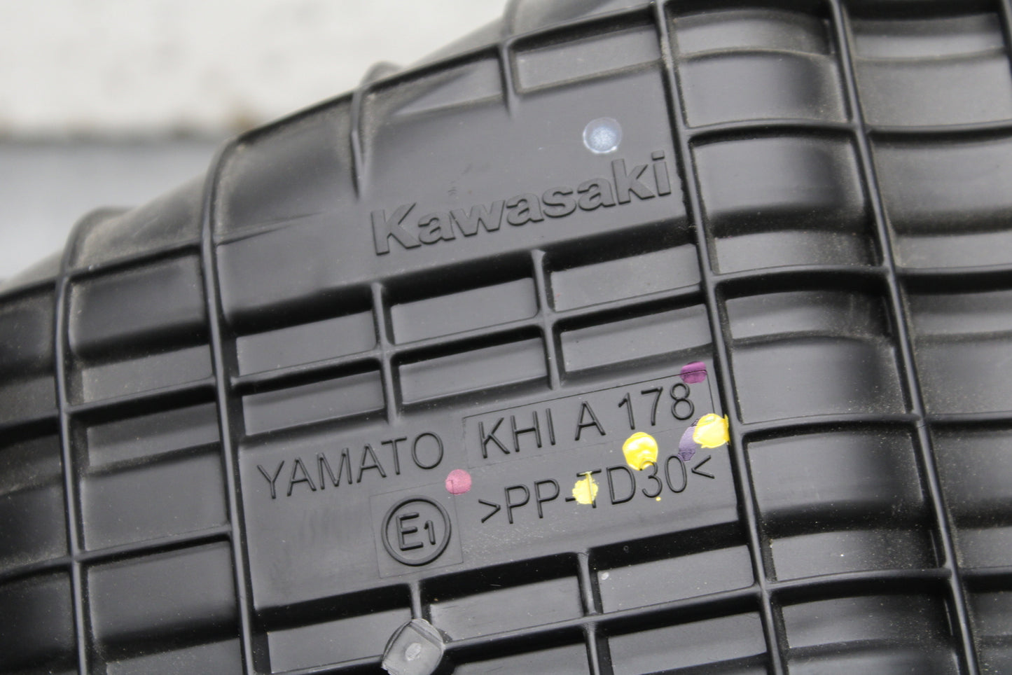 24 KAWASAKI NINJA 500 ABS AIRBOX AIR INTAKE FILTER BOX BB730