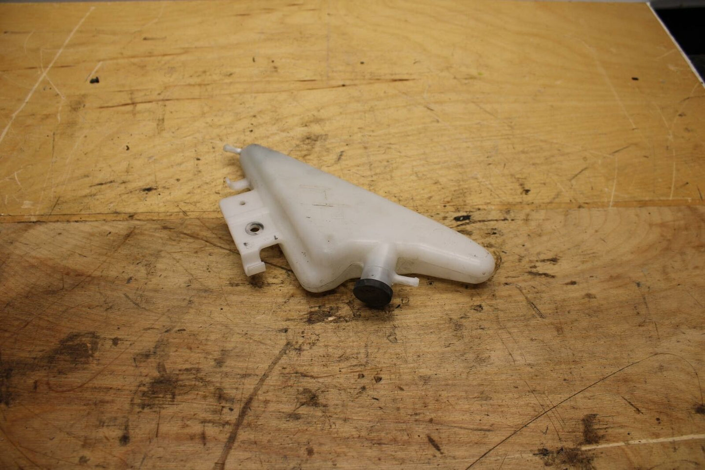 11-21 SUZUKI GSXR750 COOLANT WATER TANK RESERVOIR BOTTLE BB320