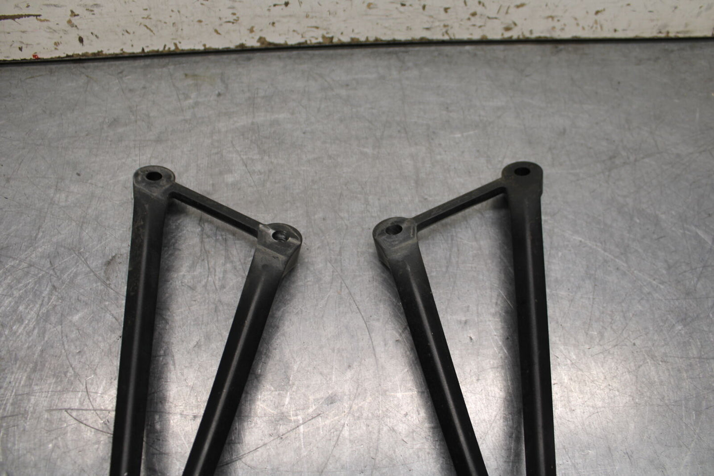 13-17 KAWASAKI NINJA ZX6R ZX636E REAR BACK PASSENGER PEG SET PAIR BB735